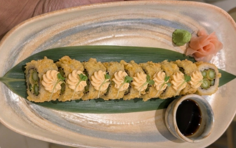 Asparagus Tempura Sushi (Uramaki)