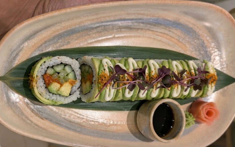 Spicy Avocado Sushi (Uramaki)