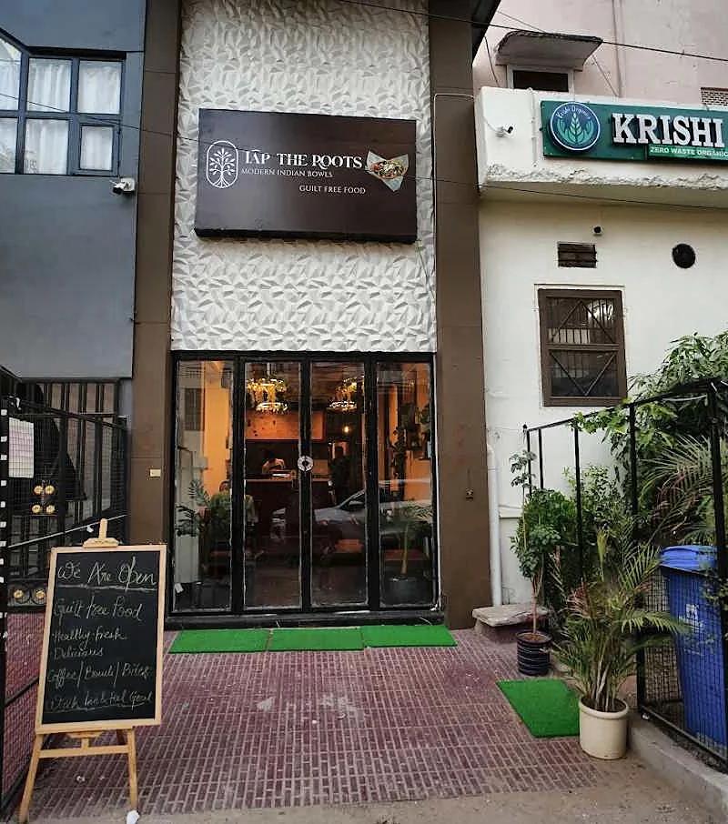Restaurant Cover