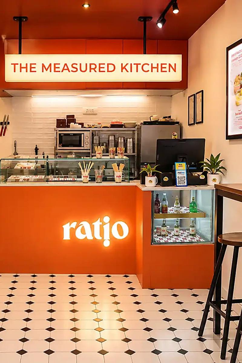 Restaurant Cover