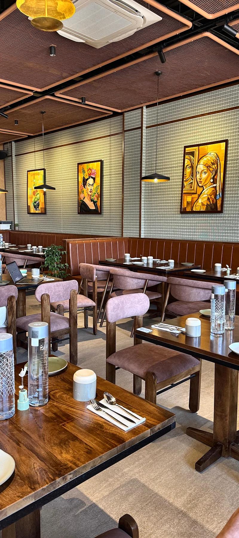 Restaurant Cover